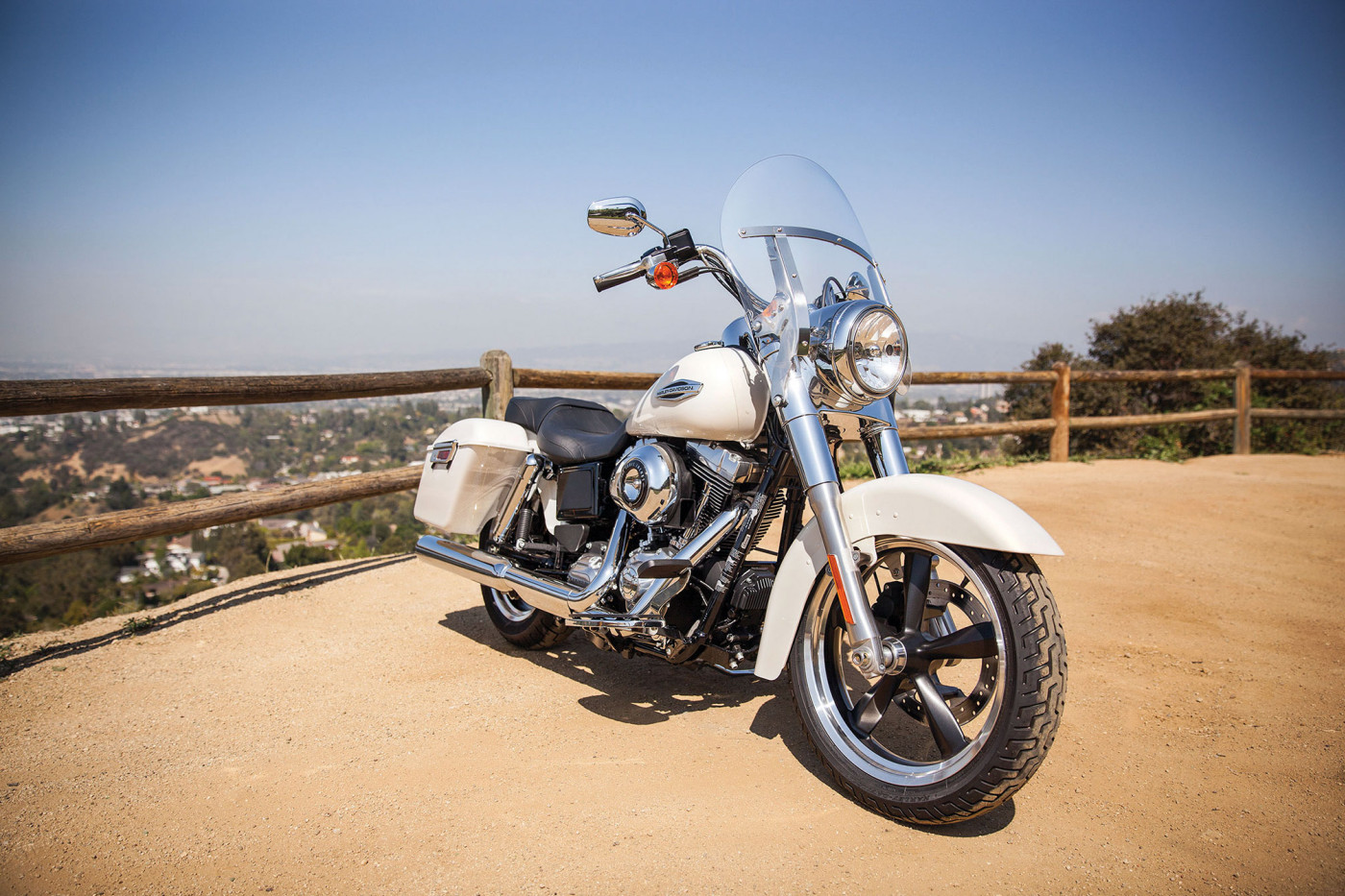 Harley Davidson Dyna super Glide Wallpaper