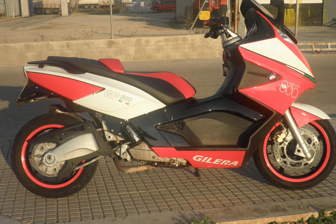 Gilera GP 800