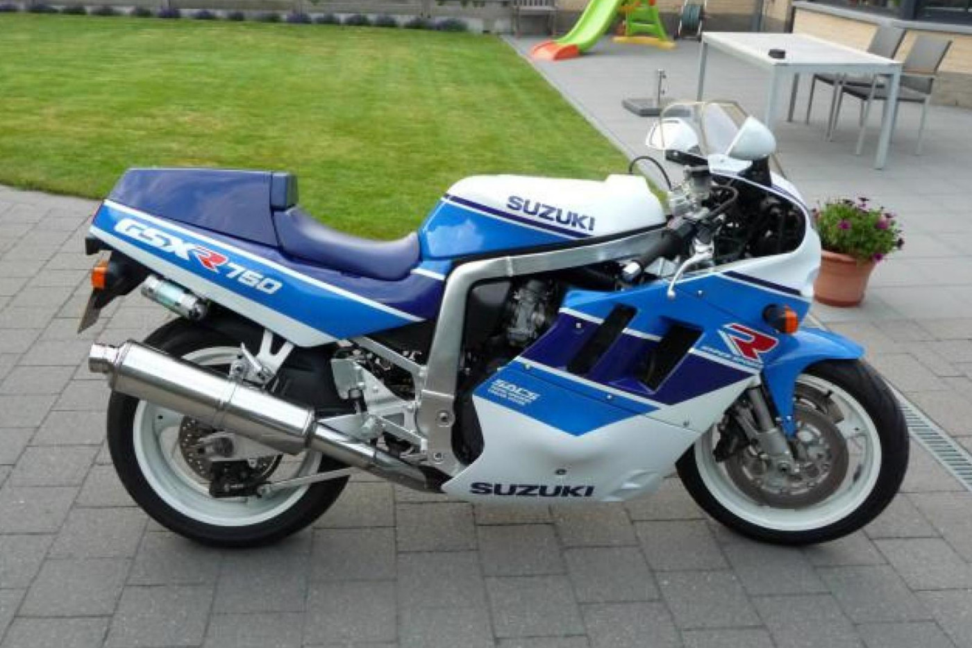 Suzuki GSX 1995