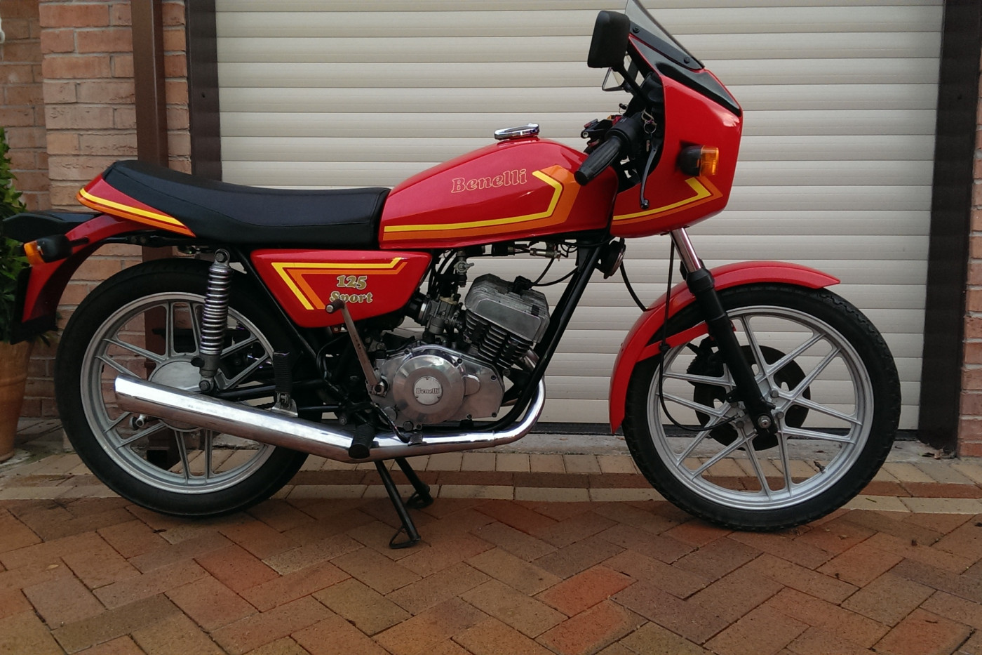 Benelli 125t