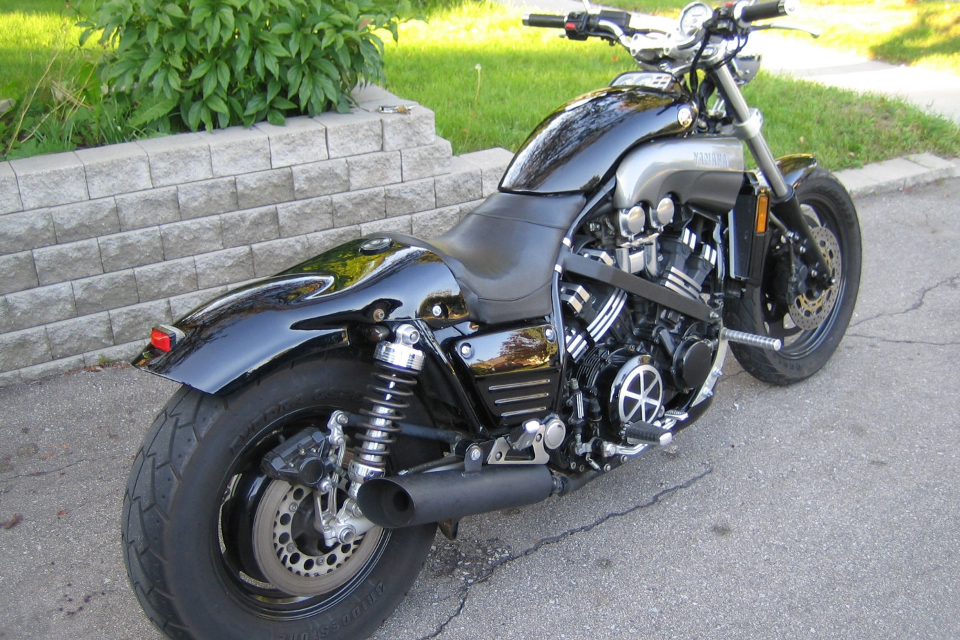 Yamaha v Max чоппер