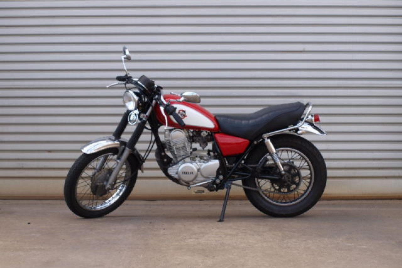 Yamaha sr250