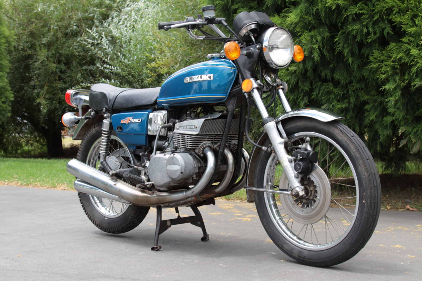 Suzuki gt380