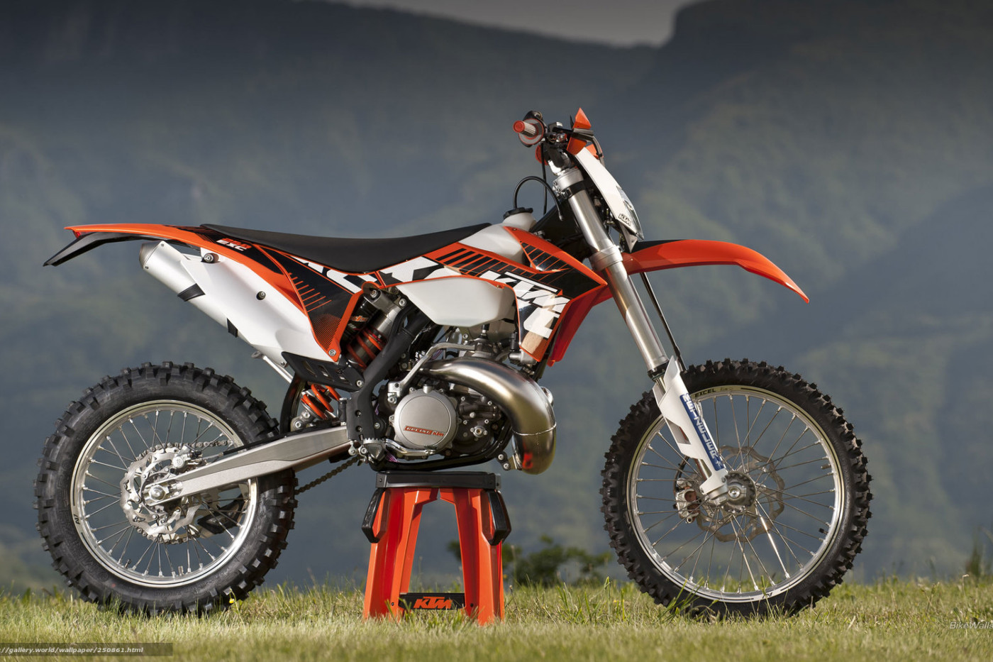 Атаки 250 эндуро. КТМ 450 эндуро. KTM 250 EXC-F. КТМ 250 ехс-f. КТМ 250 эндуро.