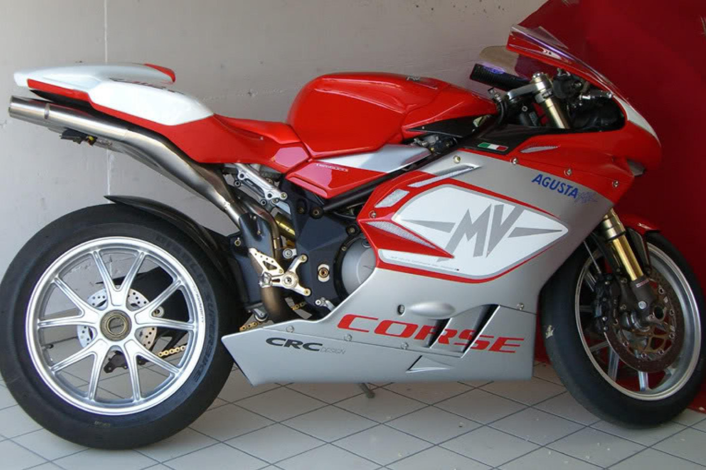 MV Agusta f4 2008