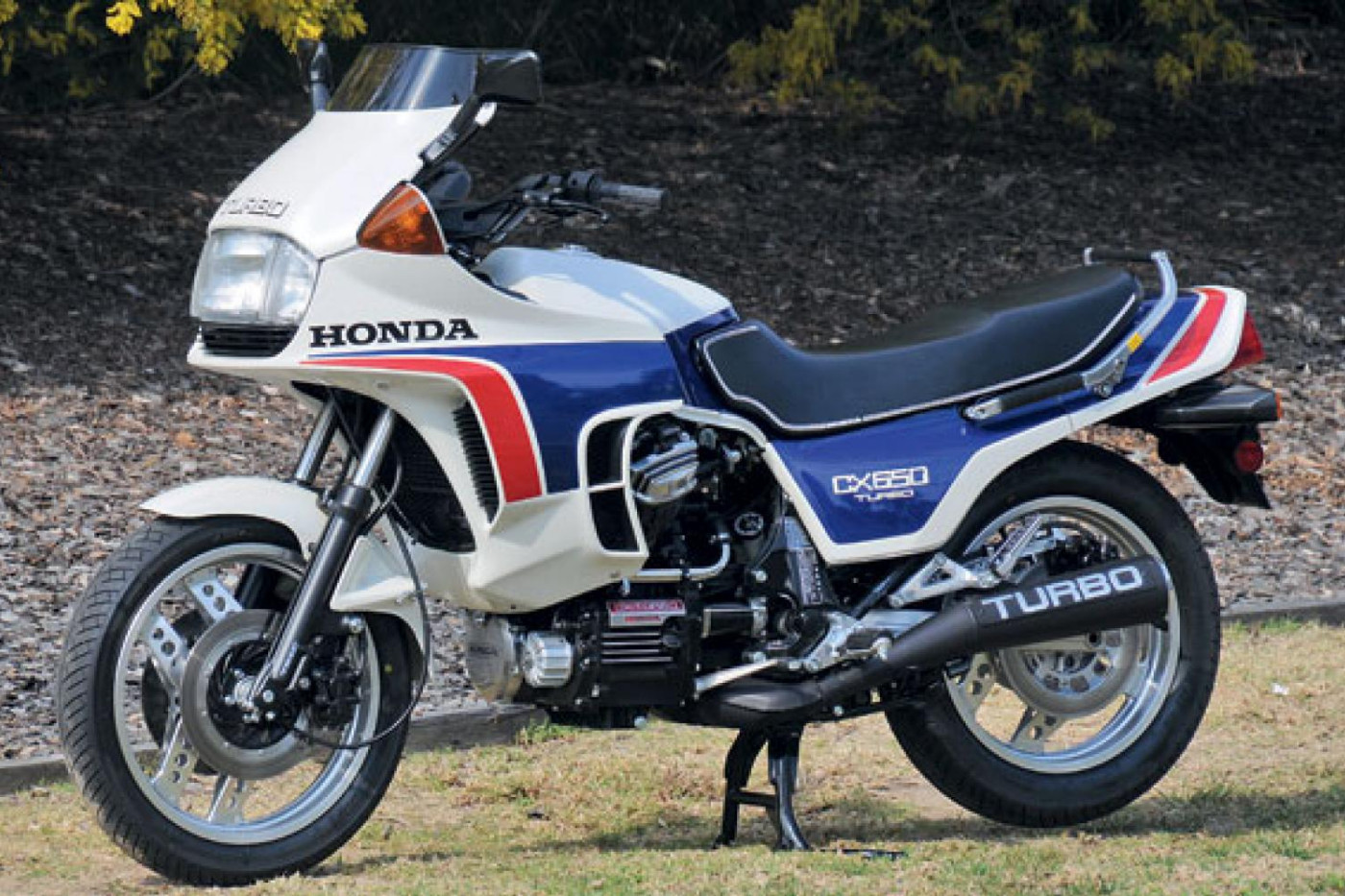 Cx 650 milky minsk. Honda cx650. Honda cx650 Turbo. Honda 1983 CX. Honda cx650 Sport.