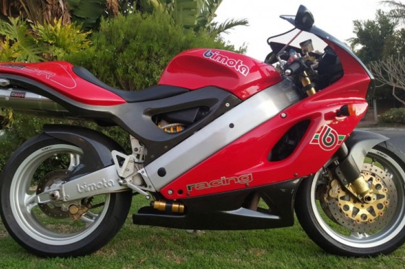 Kawasaki ZX-7R Ninja, 1998: фото, характеристики, история | Bike.Net