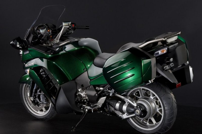 Kawasaki 1400 GTR, 2011 Motorcycles - Photos, Specs, Reviews | Bike.Net
