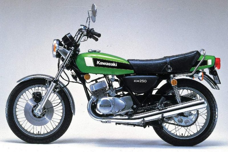 История и особенности модели Suzuki GT 550J