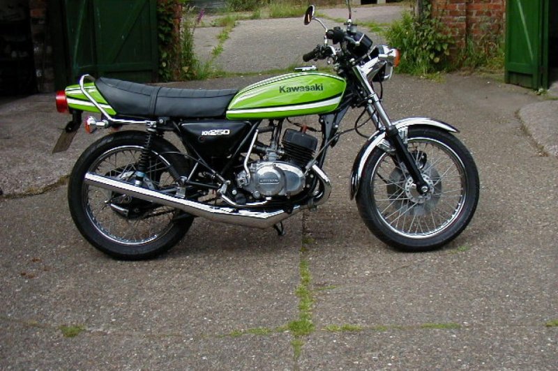 Kawasaki Z 1981 Motorcycles Photos, Video, Specs, | Bike.Net
