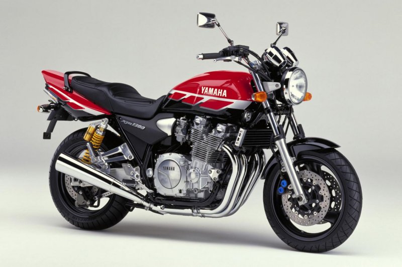 Yamaha xjr 1300 deals 2000