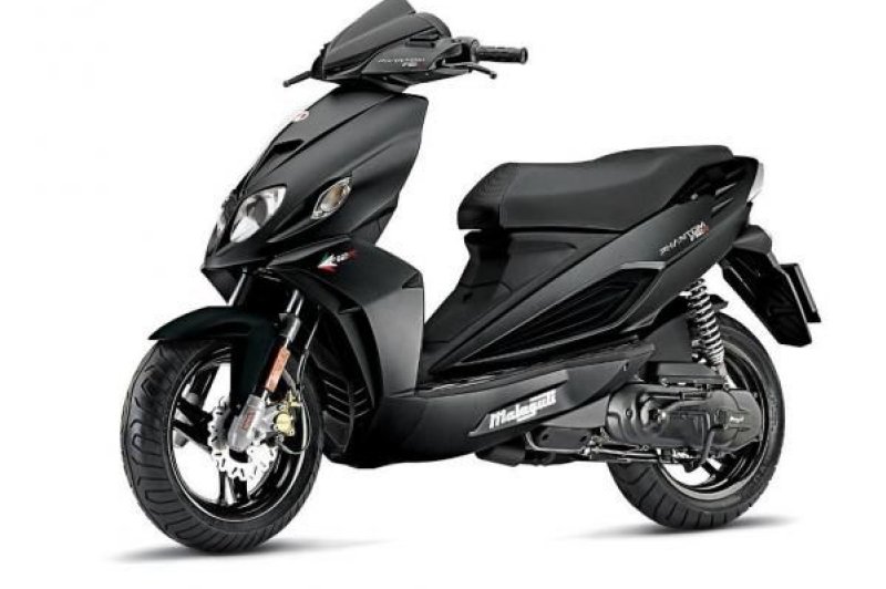 Italjet Formula 50 Liquid Cooled Motorcycles Photos Video Specs Reviews Bike Net