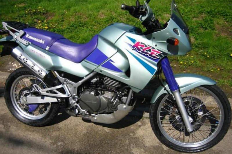 i mellemtiden har taget fejl fra nu af Kawasaki KLE 500, 1996 Motorcycles - Photos, Video, Specs, Reviews |  Bike.Net