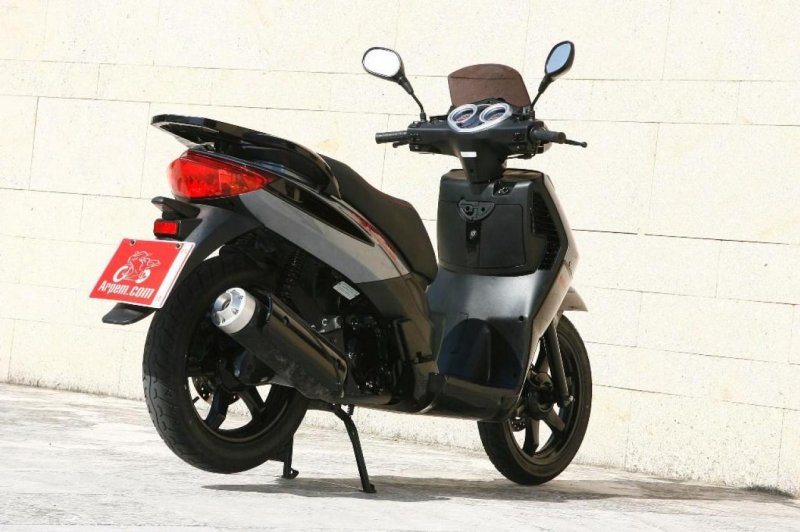 Kymco Grand Dink 125, 2008 Motorcycles - Photos, Video, Specs