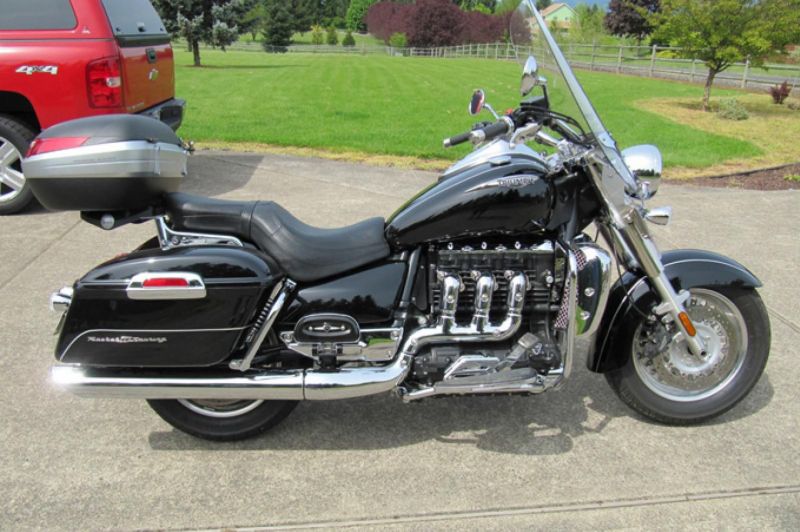 triumph rocket iii touring