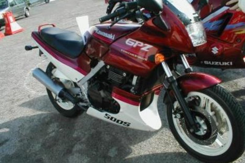 Kawasaki GPZ 500 S (reduced effect 1992 Motorcycles - Photos, Video, Specs, Reviews | Bike.Net