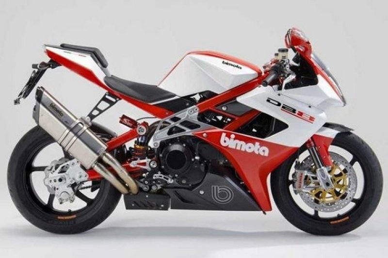 Мотоцикл Bimota DB9 Brivido Italia 2013 обзор