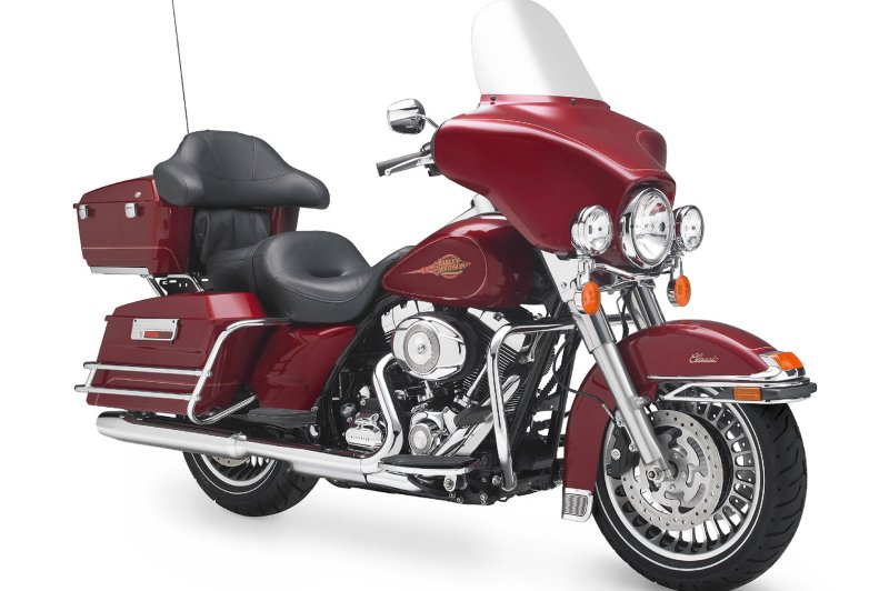 Harley-Davidson FLHTCU Ultra Classic Electra Glide, 2011: фото