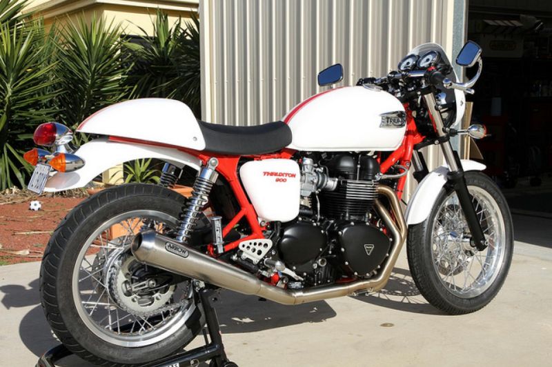 Triumph on sale thruxton 2011