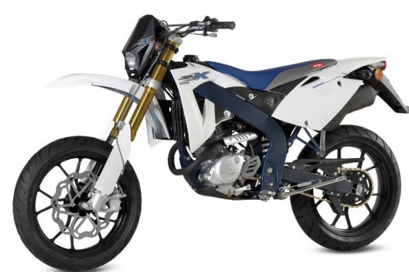 カワサキ KLX125 2015 Kawasaki KLX 125 2015 - Motorcycle specifications, reviews, photos