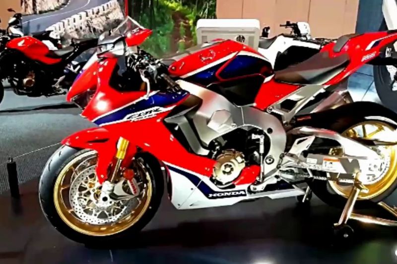 Yamaha R1M, 2020 Motorcycles - Similar Models | Bike.Net