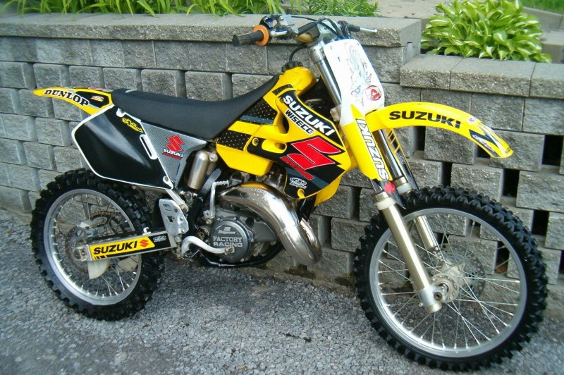 Adiva R125 Motorcycles - Photos, Video, Specs, Reviews | Bike.Net