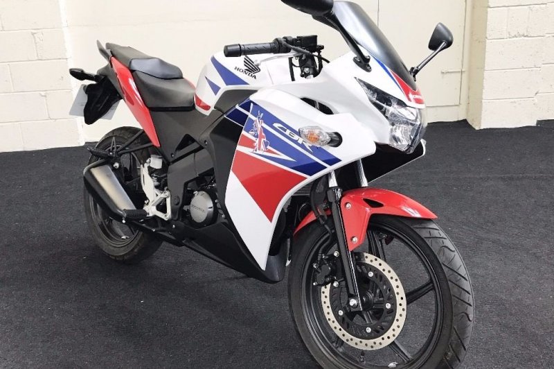 Honda CBR125R, 2015 Motorcycles - Photos, Video, Specs, Reviews