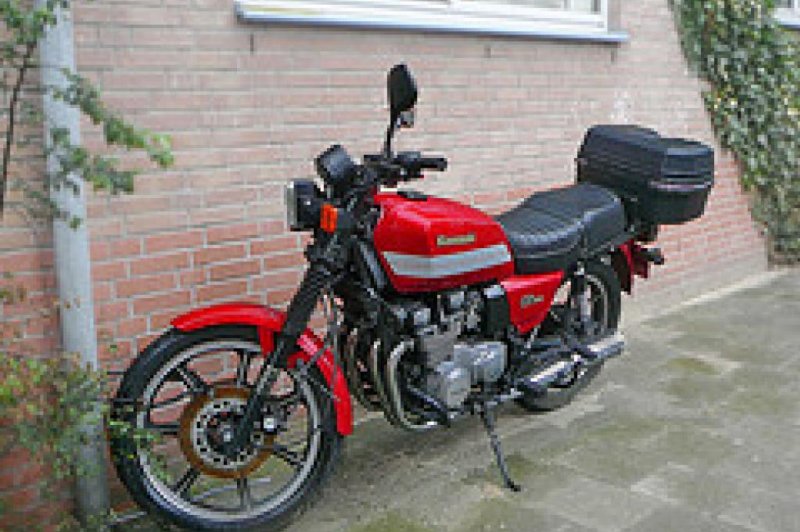 Kawasaki Z 1000 GTR, 1987 Motorcycles - Photos, Video, Specs