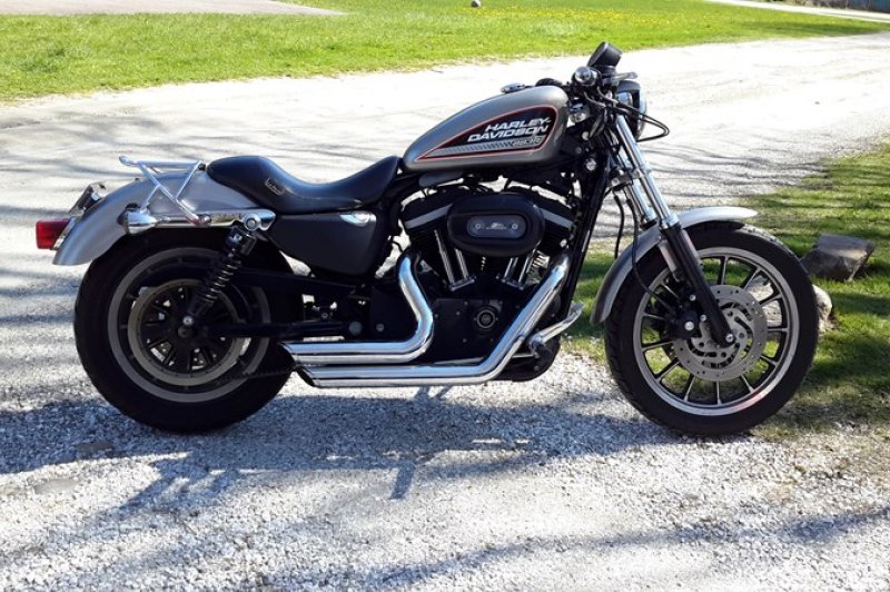 Мотоцикл Harley Davidson XL 883C Sportster Custom 2006 обзор