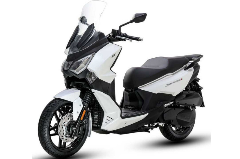 Sym Joymax 125 Motorcycles - Photos, Video, Specs, Reviews | Bike.Net