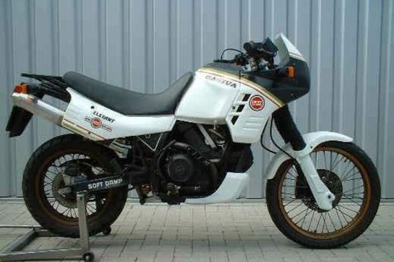 Основные характеристики Cagiva Elefant 750C 1995