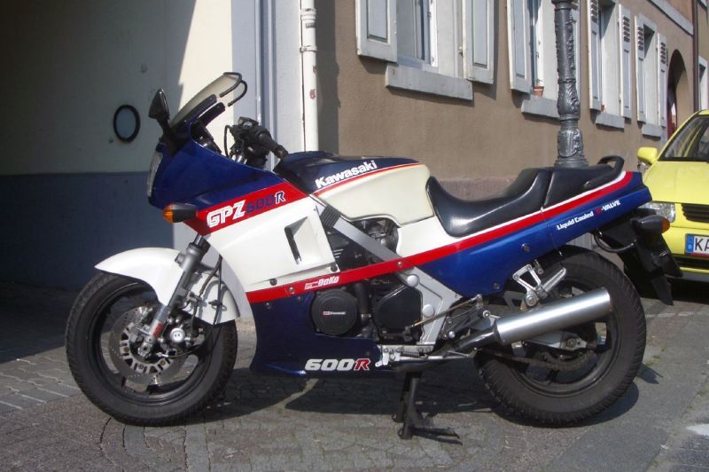 jeg er enig Aftale ekstremister Kawasaki GPZ 600 R Motorcycles - Photos, Video, Specs, Reviews | Bike.Net