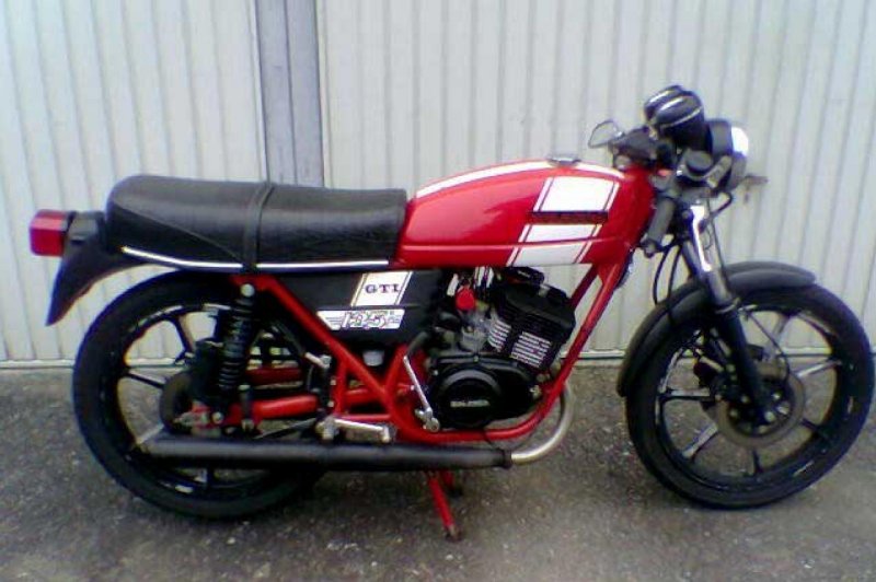 Kawasaki Z 1000 LTD, 1981 Motorcycles - Photos, Video, Specs