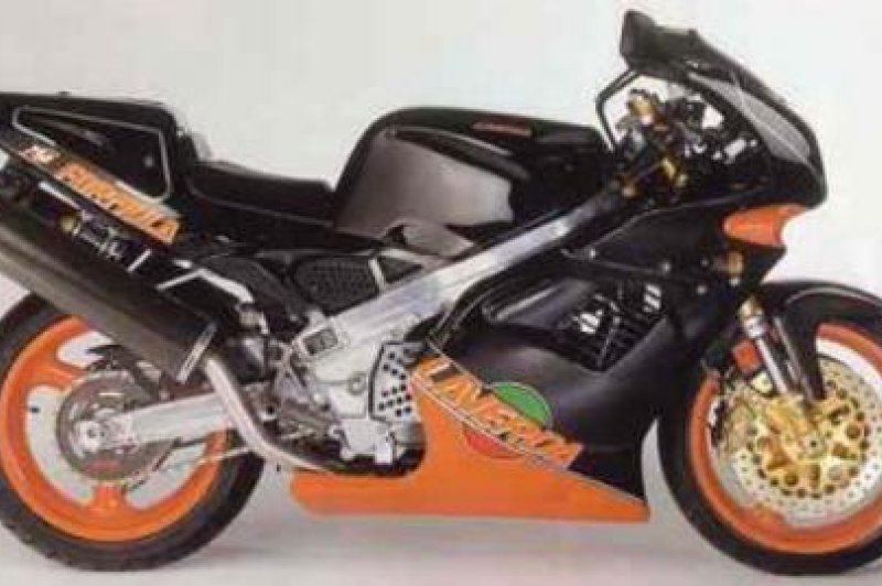 Kawasaki ZX-7R Ninja, 1999: фото, характеристики, история | Bike.Net
