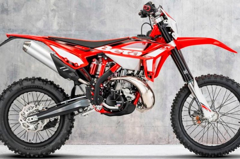 Обзор мотоцикла Beta RR 480 4T Enduro 2015 - все, что нужно знать о модели и его характеристиках