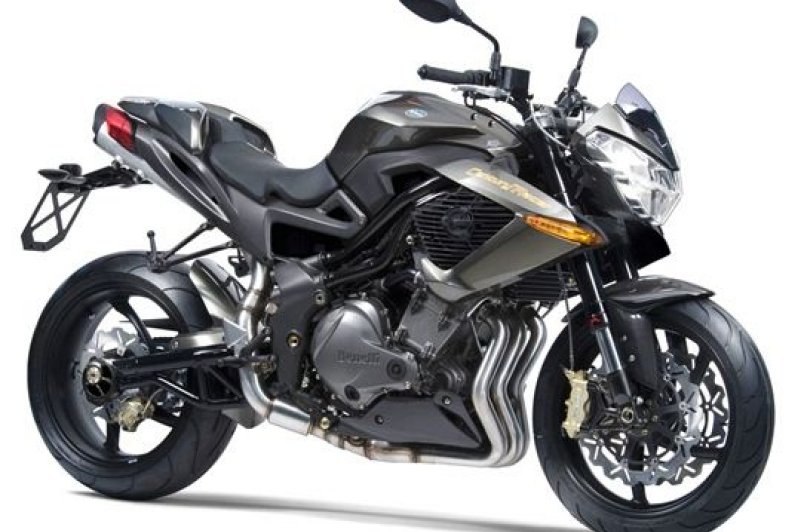 Simone Diamond porno onlayn