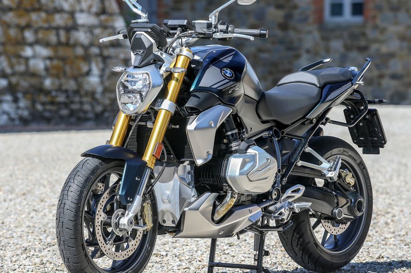 bmw 1250 gs adventure 2021 triple black