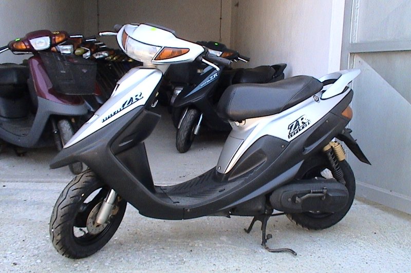 Yamaha Jog ZR, 2012 Motorcycles - Photos, Video, Specs, Reviews | Bike.Net