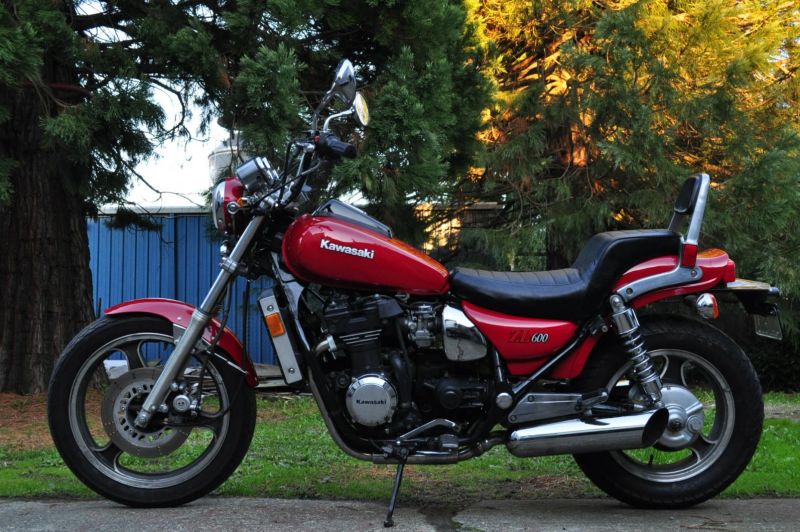 ZL 600 Motorcycles - Photos, Video, Specs, Reviews | Bike.Net