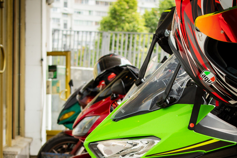 Bikes & Coffee (Chapter 1)