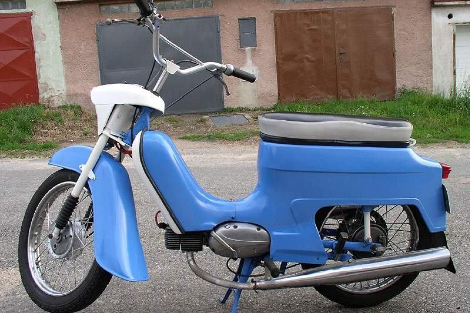 Jawa 50. Мотоцикл ява 50. Мопед ява 05. Мотороллер ява 50. Мопед jawa 50 classic.