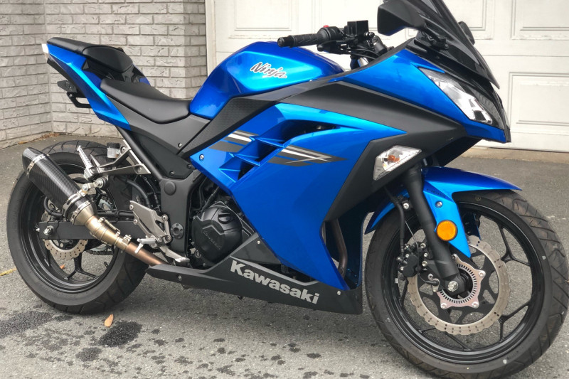 Мотоцикл Kawasaki Ninja 300: технические характеристики и обзор