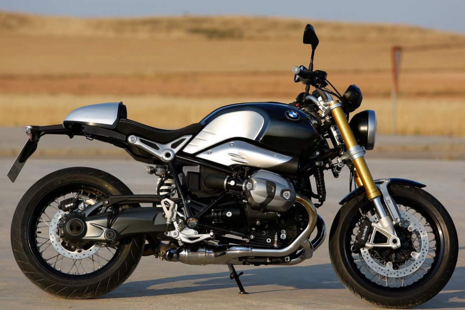 Обзор мотоцикла BMW R NineT Racer 2019 характеристики дизайн особенности Обзор мотоцикла BMW R NineT Racer 2019: характеристики, дизайн, особенности