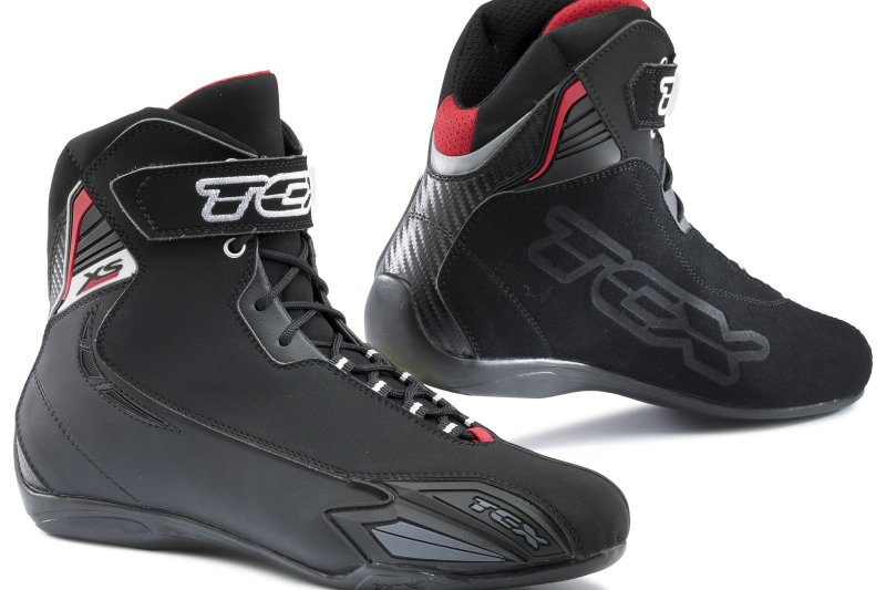 How to choose the best motorcycle boots