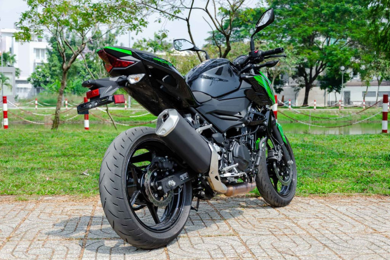 Как затюнить мотоцикл Kawasaki Z400: подробный гайд по запчастям и обвесам