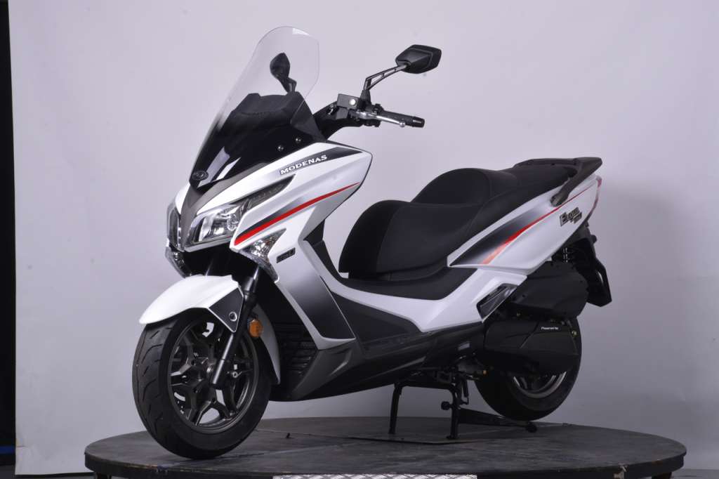 Modenes 250 Modenas Elegan 250, 2017 Motorcycles - Photos, Video, Specs, Reviews ...