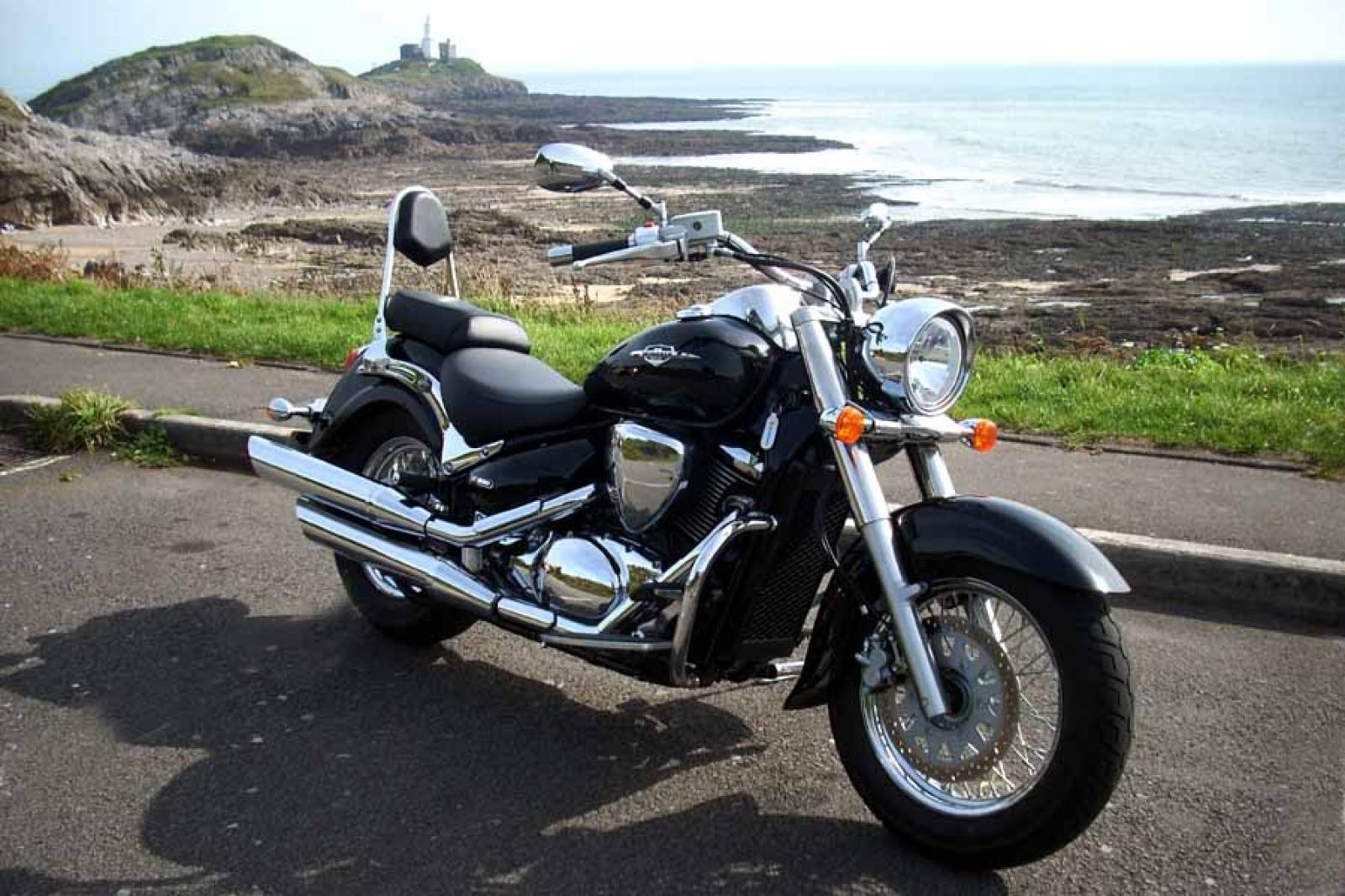 Suzuki Intruder C800