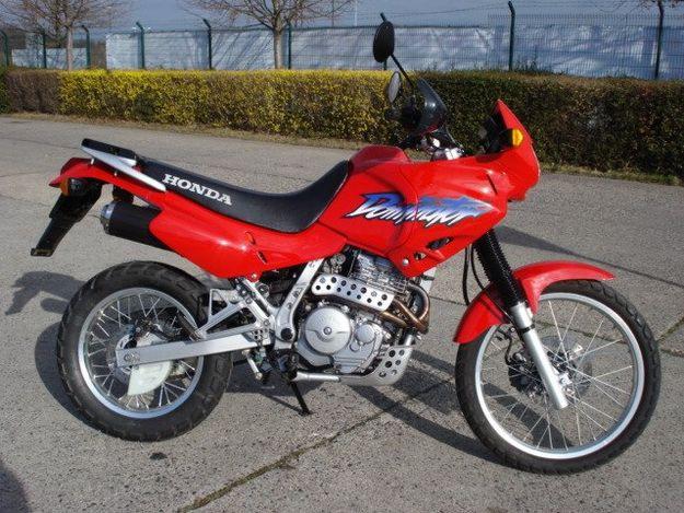 NX 650 Dominator (reduced effect), 1990