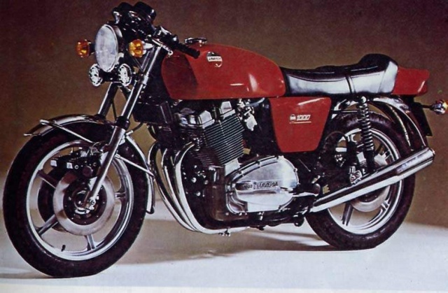 1000 3 C, 1977