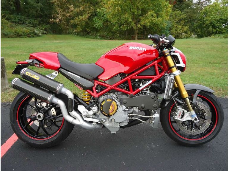 Ducati s4r Custom